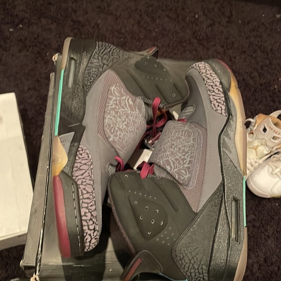 2012 Jordan Son of mars Bordeaux - Picture 2 of 10